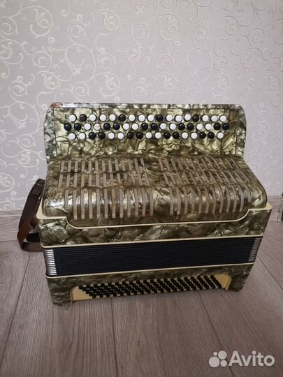 Баян Weltmeister