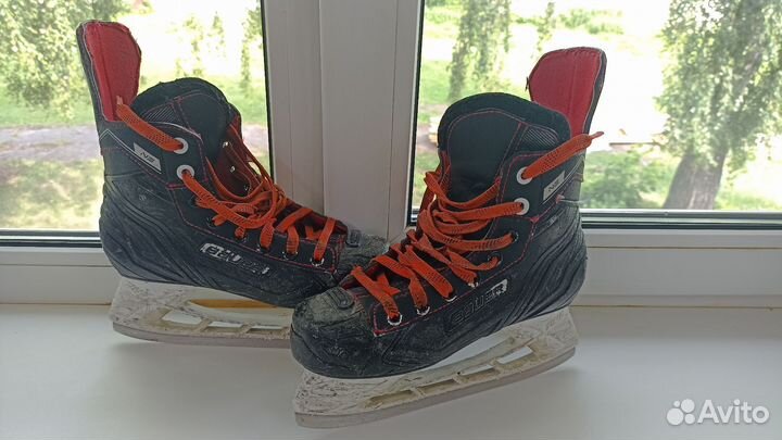 Хоккейные коньки bauer детские