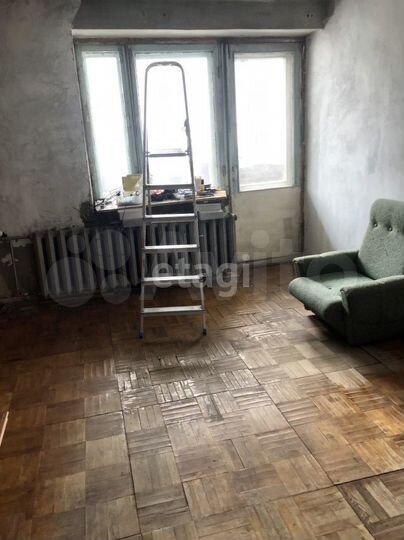 4-к. квартира, 72 м², 1/9 эт.