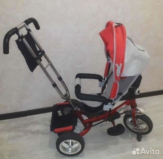 Велосипед с родительской ручкой