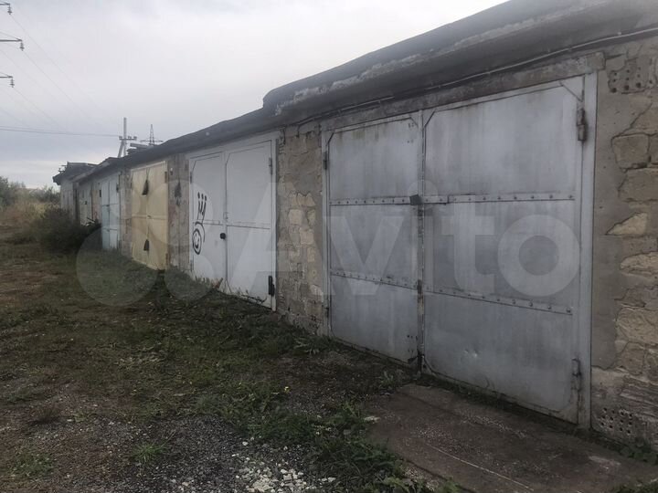 Гараж, > 30 м²