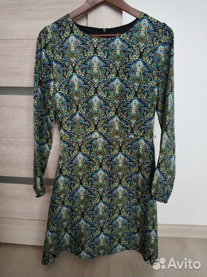 Платье. Размер 42. Новое