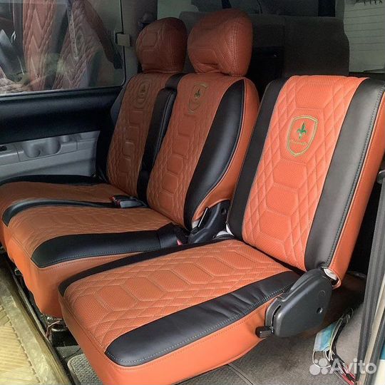 Чехлы Mitsubishi Delica