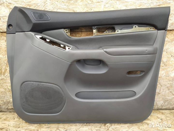 Обшивка двери Toyota Prado 120 gray Кожа