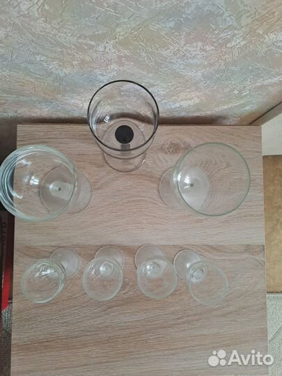 Набор бокалов и рюмок