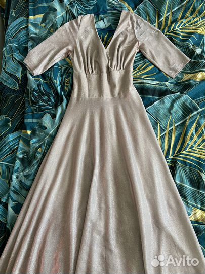 Вечернее платье