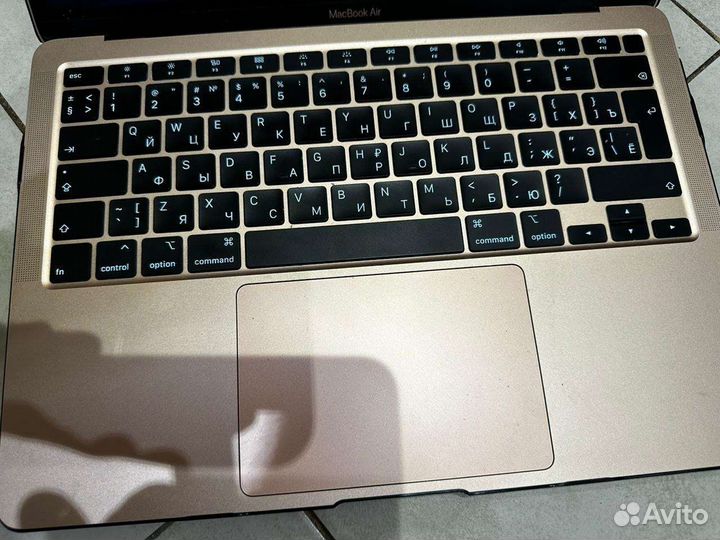 Apple MacBook air 13 2020 8gb 256 ssd