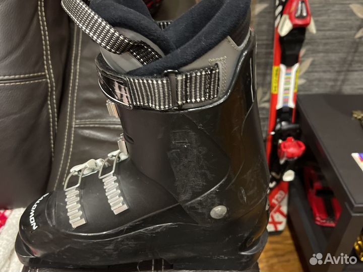 Горнолыжные ботинки