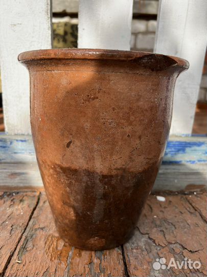 Глиняная крынка