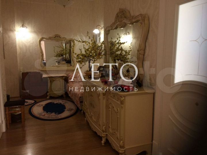 2-к. квартира, 84 м², 4/7 эт.