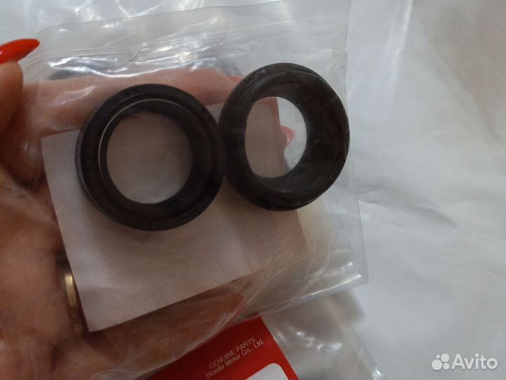 Пыльники сальники Honda Tact AF75 AF79