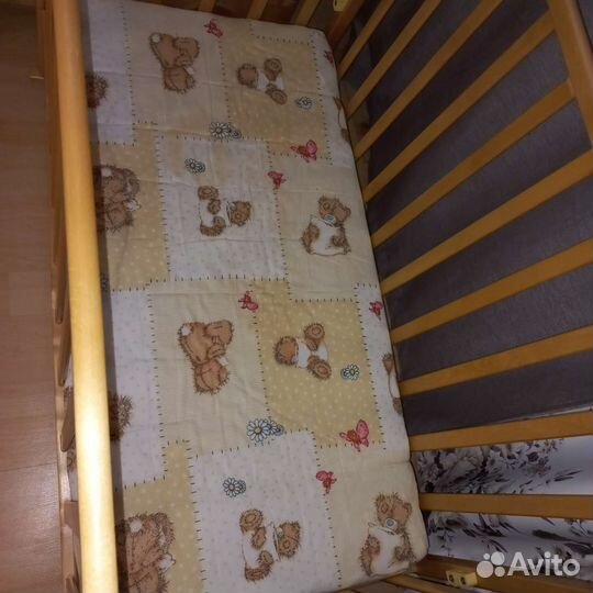 Детская кроватка