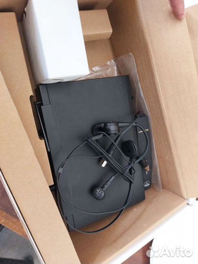 Радиомикрофон головной AKG WMS-40 UHF PT-SET