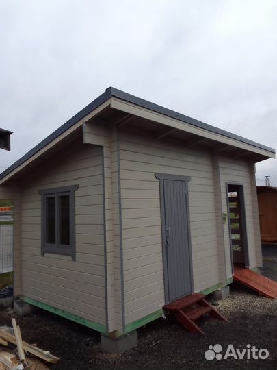 Хоз.блок размером 3х5,5 из минибруса