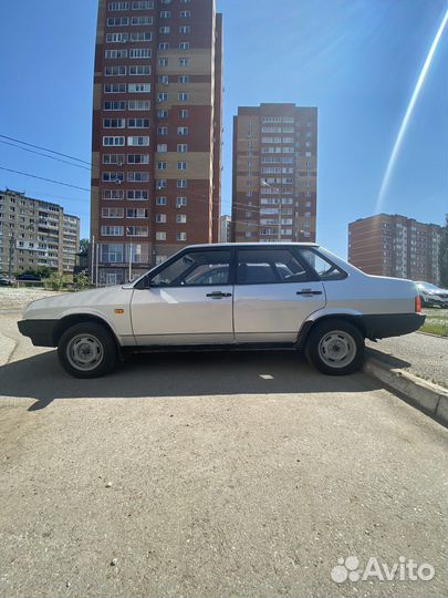 ВАЗ 21099, 2001