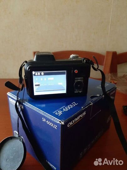 Digital camera 15x olympus sp-600uz