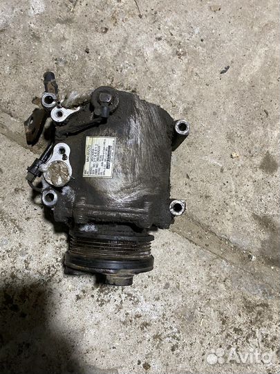 Компрессор кондиционера Mitsubishi Lancer 9