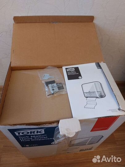 Автоматический Диспенсер tork