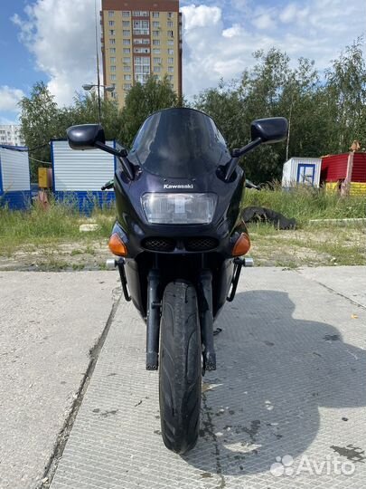 Kawasaki zzr 1100