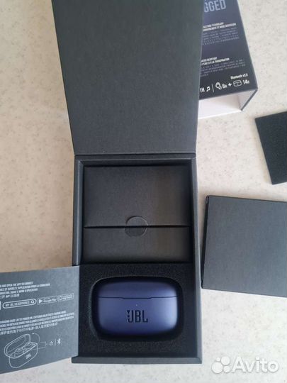 Беспроводные bluetooth наушники jbl новые