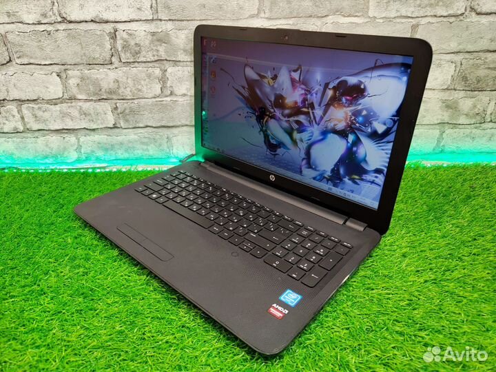 Ноутбук HP Pentium N3700 R5 M330 RAM4Gb SSD240Gb