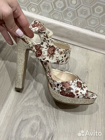 Босоножки женские 38 размер ретро стиль