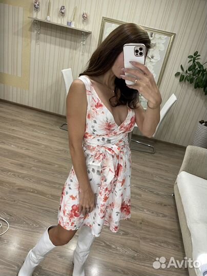 Платье нежное шелк 44