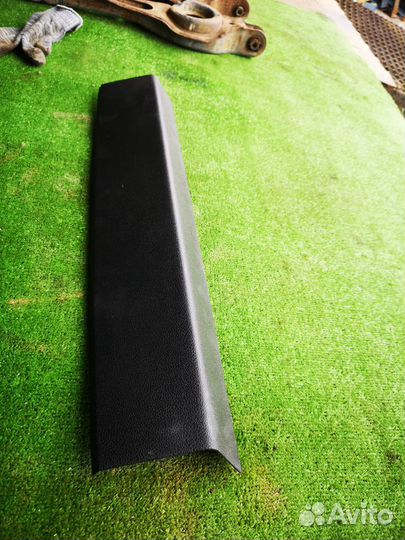 Обшивка двери багажника для Ford Kuga 08-12