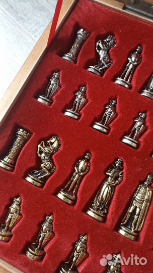Шахматы подарочные с бронзовыми литыми фигурами