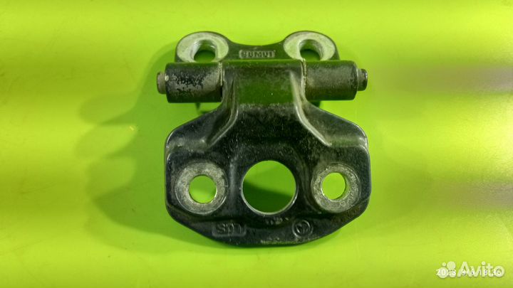 Петля двери для Mercedes-Benz W210