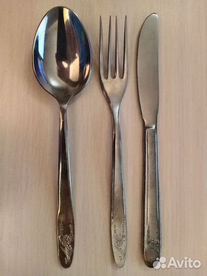 Столовые приборы СССР (ложки, вилки, ножи)