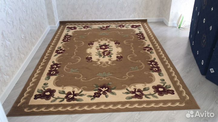 Ковер шерстяной