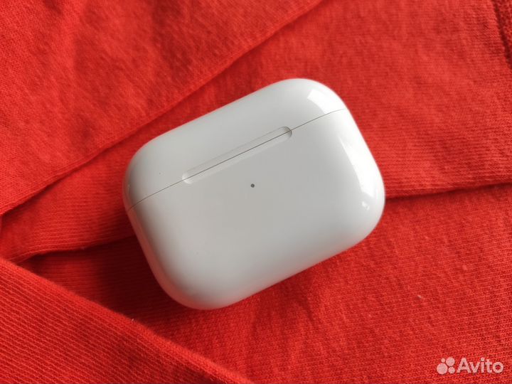 AirPods Pro кейс без наушников, оригинал