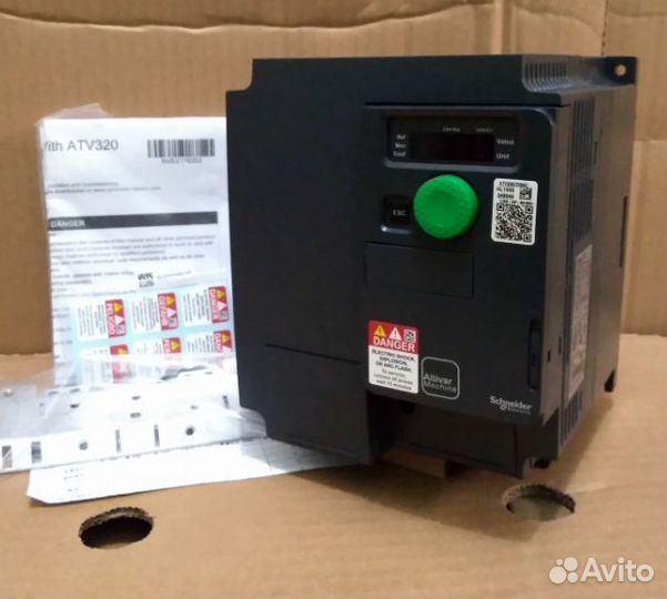 Преобразователь Schneider Electric ATV320U30N4C