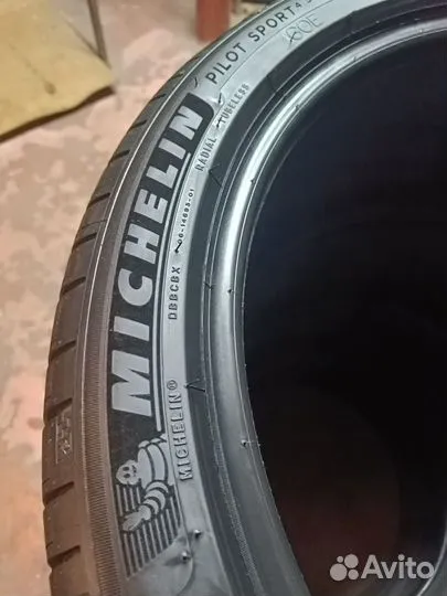 Michelin Pilot Sport 4 SUV 265/40 R22 106Y