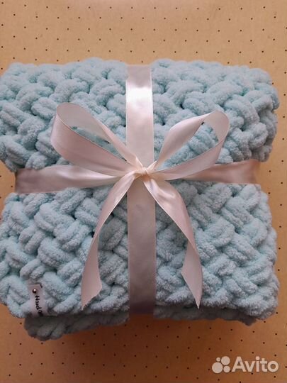 Вязаные игрушки и детские пледы