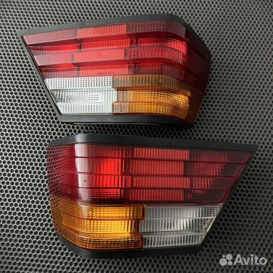 W124 фонари задние