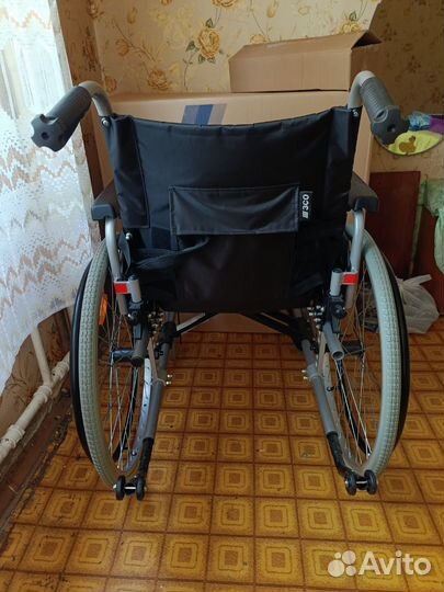 Инвалидная коляска новая