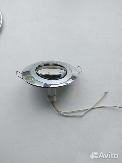 Встраиваемые светильники с лампочками