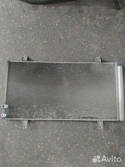 Радиатор кондиционера camry v50