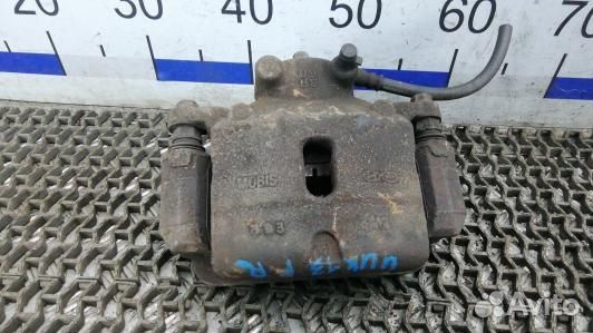 Суппорт тормозной передний правый hyundai I40 (4UK