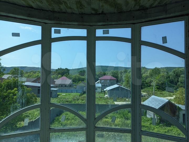 Дом 655 м² на участке 14 сот.