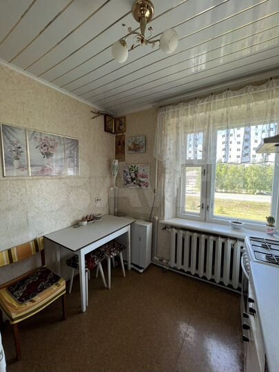 3-к. квартира, 54 м², 3/3 эт.