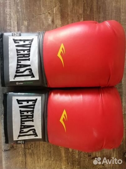 Боксерские перчатки 12 oz everlast