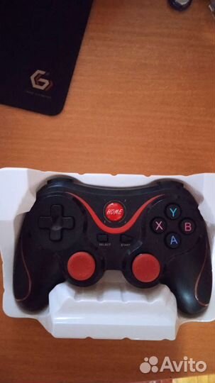 Джостик Bluetooth с держателем для телефона