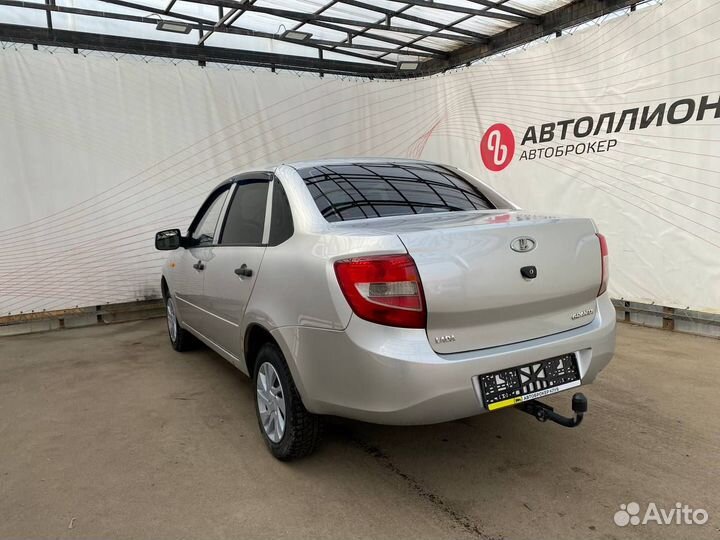 LADA Granta 1.6 МТ, 2012, 183 800 км