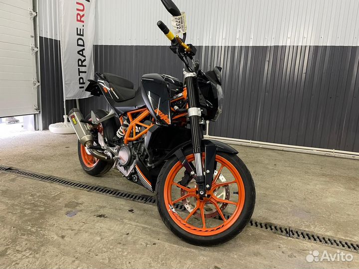 KTM duke 390