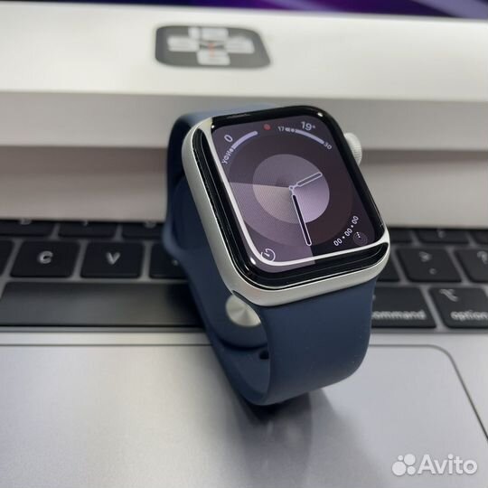 Apple Watch SE 2gen. (На Гарантии)