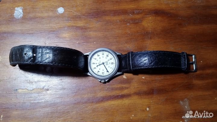 Q&Q Quartz мужские наручные часы