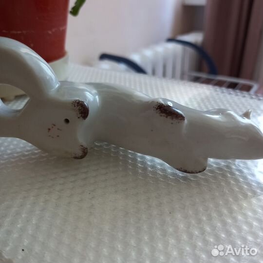 Фарфоровая статуэтка горностай СССР